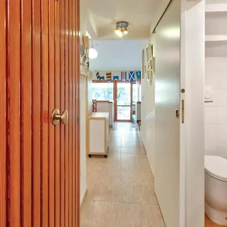 Seaside With Views, Tatil Evi